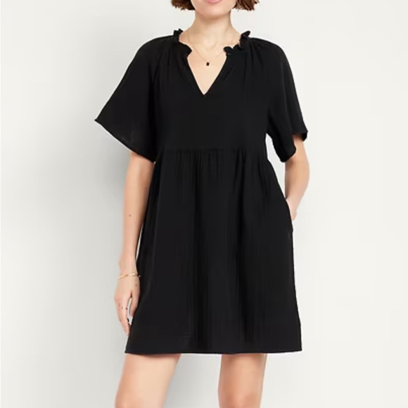 Old Navy Women's Black Split-Neck Crinkle Gauze Mini Swing Dress - Picture 1 of 3